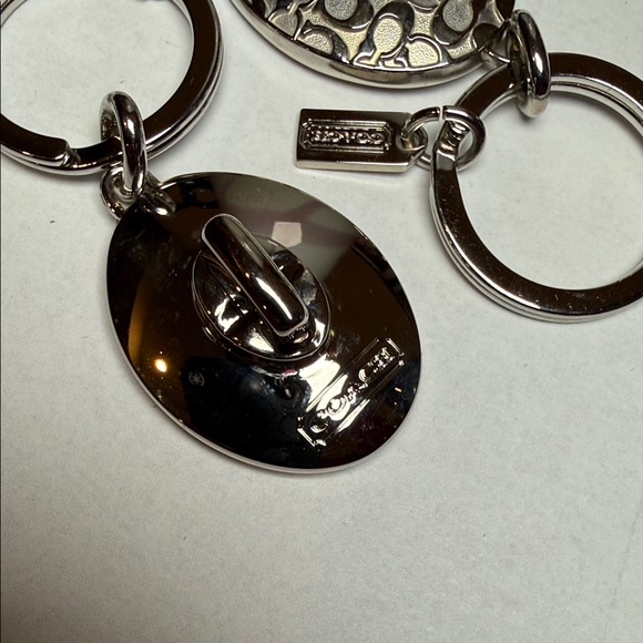 COACH Rare Silver Dual Key Fob. With Tags - Picture 6 of 8